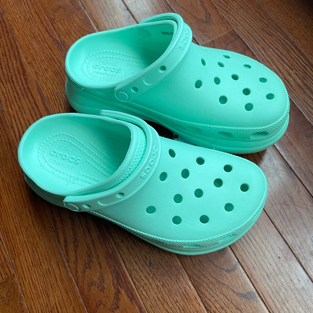 Platform Crocs